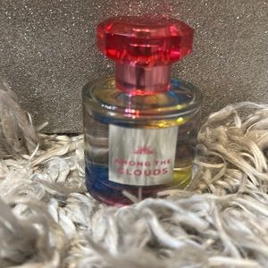 Bath n body works among the clouds perfume